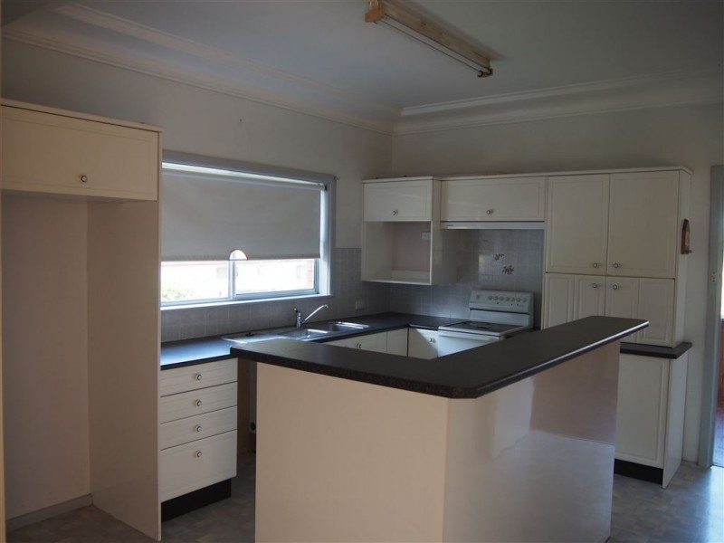 16 Gowrie Road, Wauchope NSW 2446