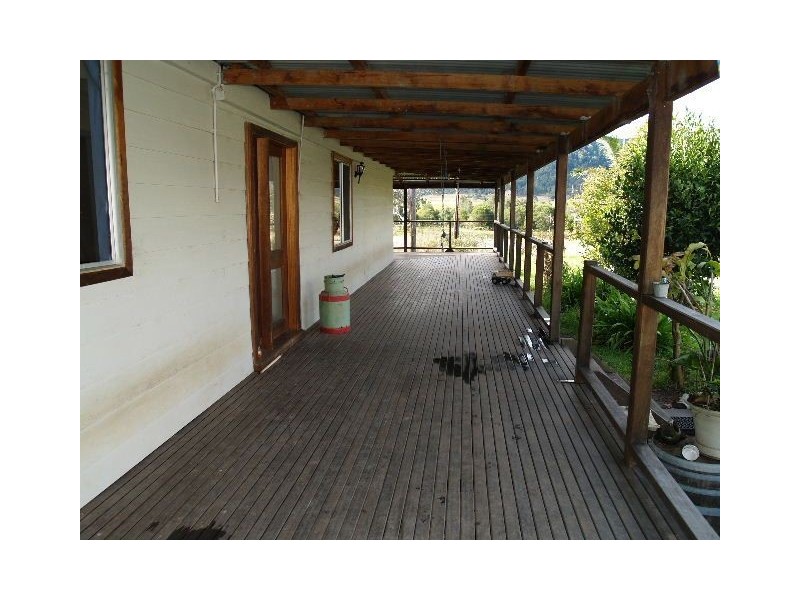 5201 Oxley Highway, Long Flat NSW 2446