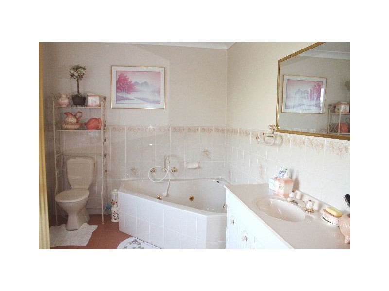 35 Sarahs Crescent, Wauchope NSW 2446