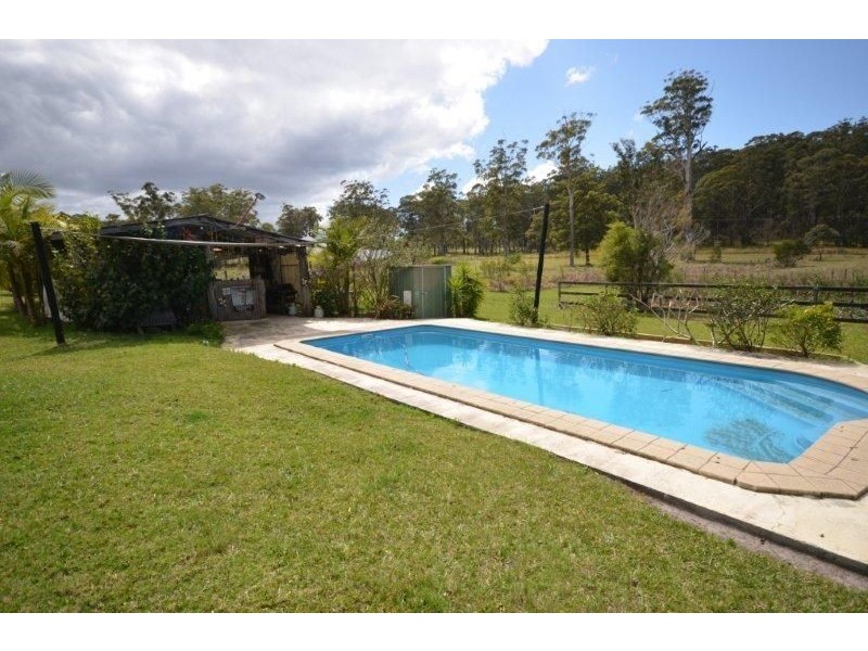 433 Lake Innes Drive, Lake Innes NSW 2446