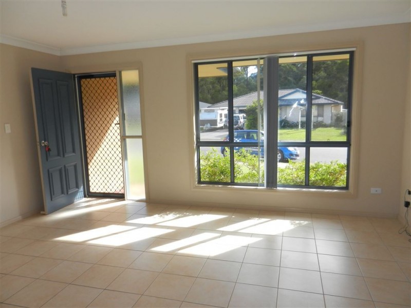 2/32 Colonial Circuit, Wauchope NSW 2446