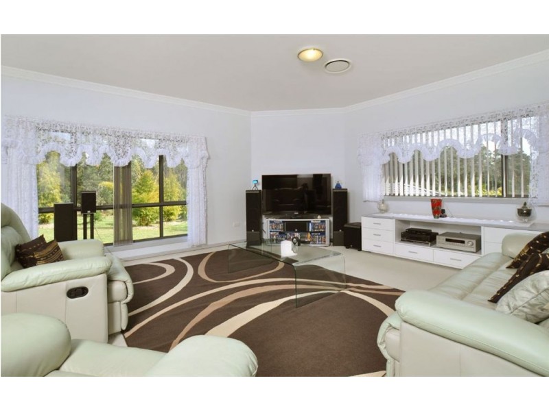 11 Tuscan Close, King Creek NSW 2446
