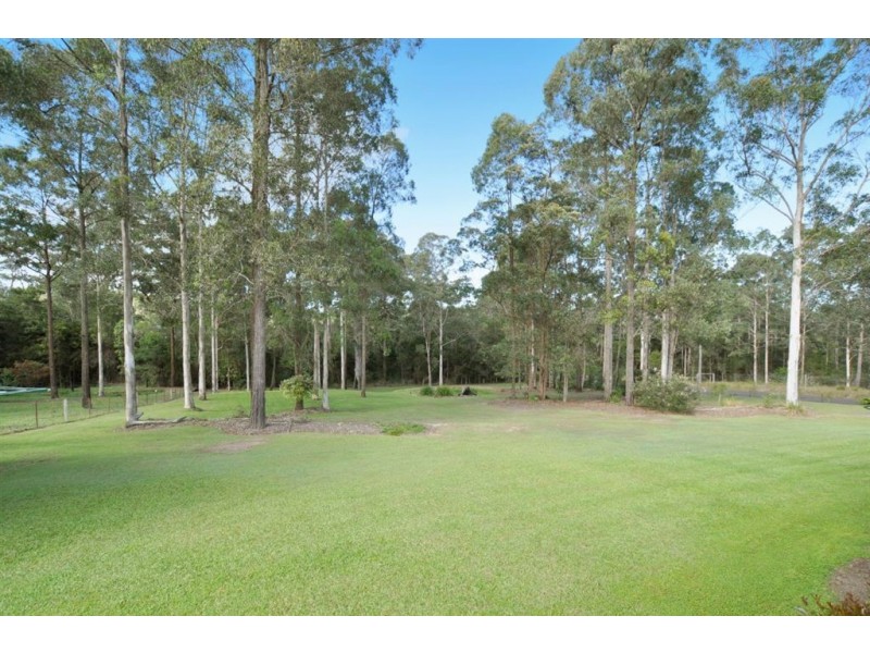 4 Warrew Crescent, King Creek NSW 2446