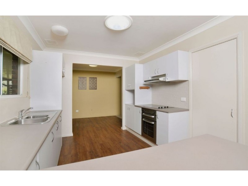 4 Warrew Crescent, King Creek NSW 2446