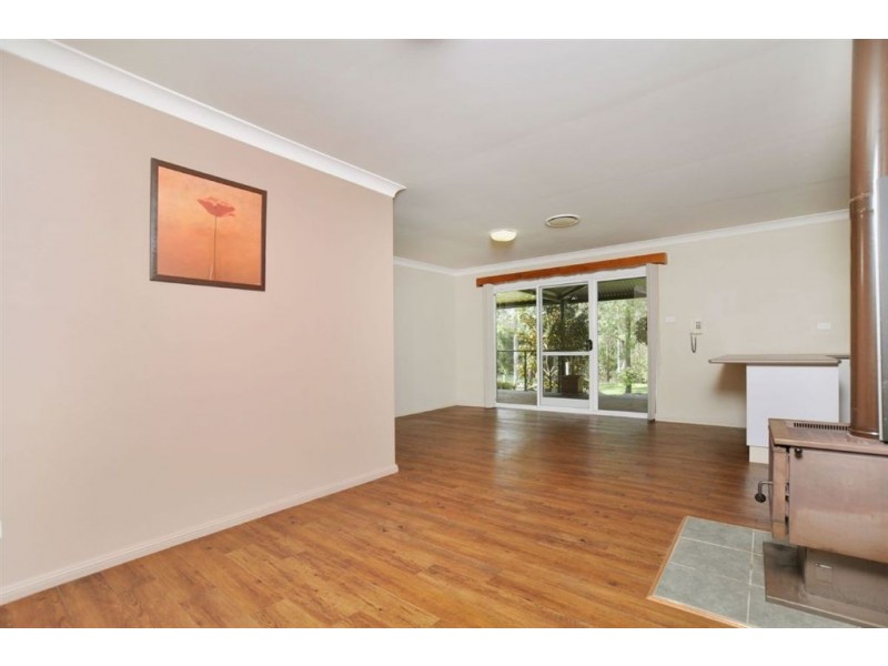 4 Warrew Crescent, King Creek NSW 2446