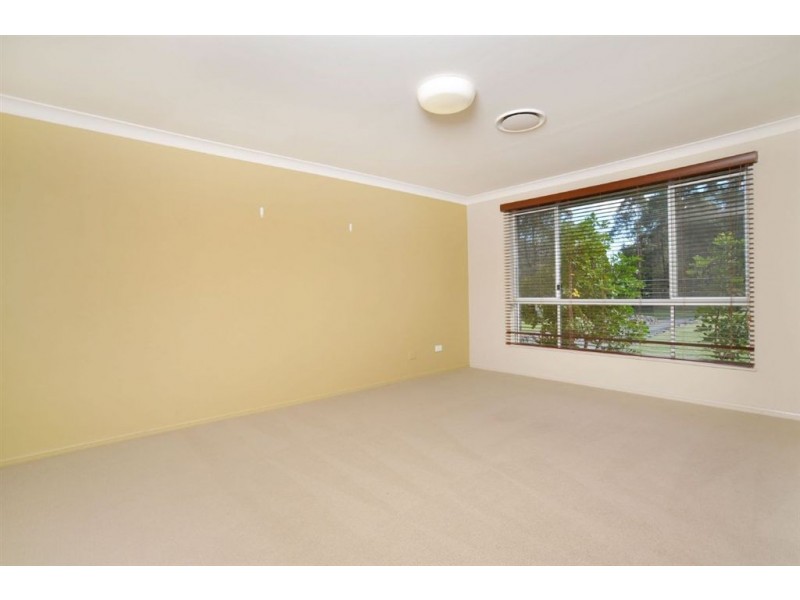 4 Warrew Crescent, King Creek NSW 2446