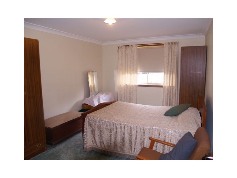 1 Moncrieff Close, King Creek NSW 2446