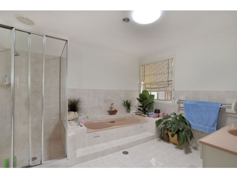 24 Laguna Place, Port Macquarie NSW 2444