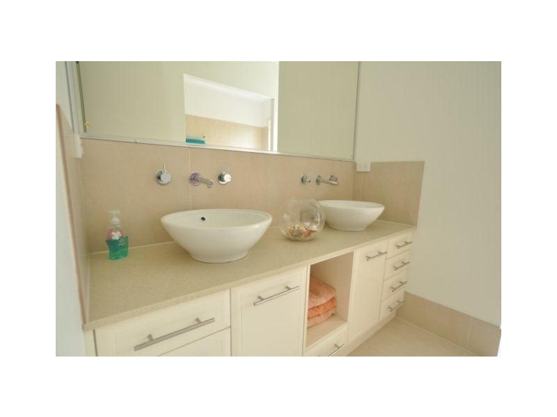 104 Tall Timber Road, Lake Innes NSW 2446