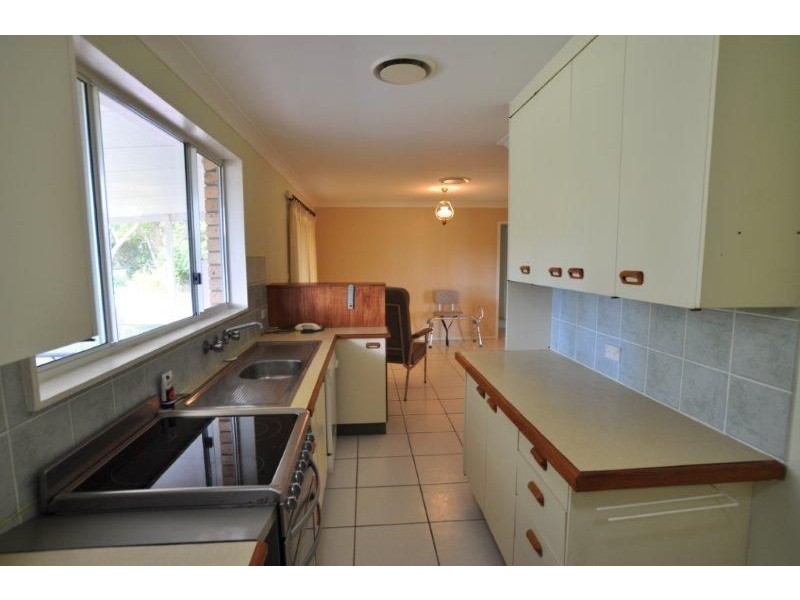 8 Narran Close, Wauchope NSW 2446