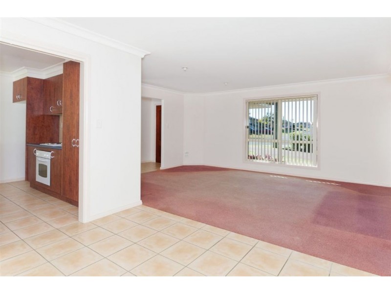 17 Yarrat Place, Wauchope NSW 2446