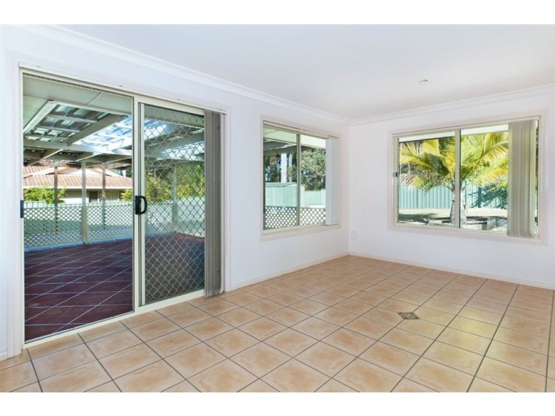 17 Yarrat Place, Wauchope NSW 2446