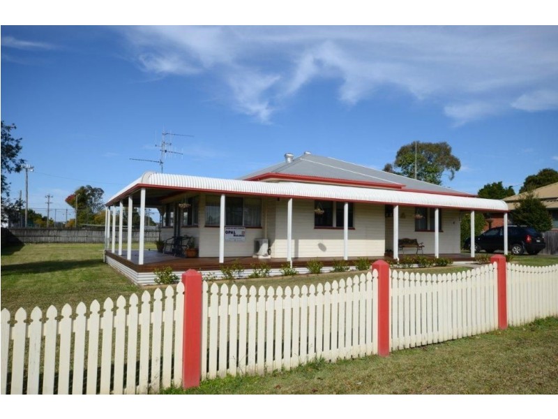 4 Hastings Street, Wauchope NSW 2446