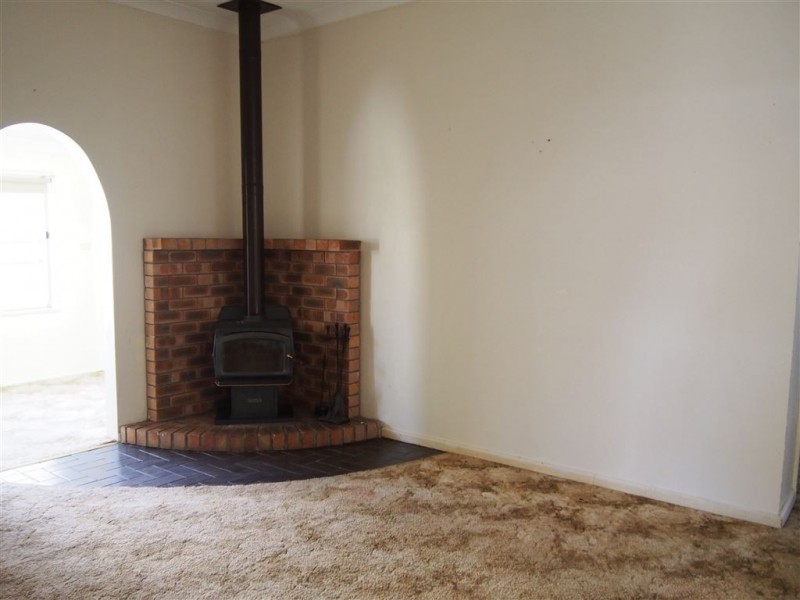 24 Cameron Street, Wauchope NSW 2446