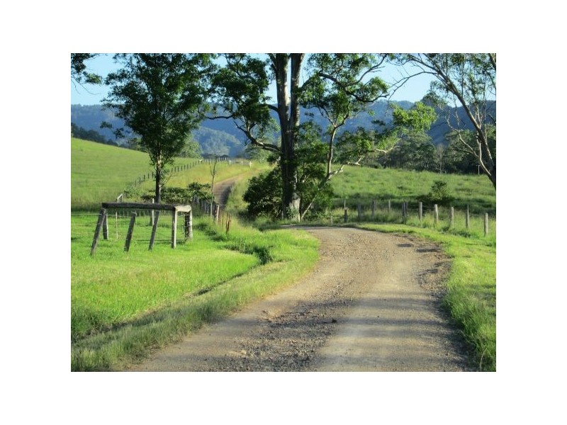 639 Toms Creek Road, Long Flat NSW 2446