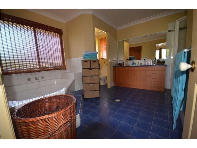 24 Beechwood Road, Wauchope NSW 2446