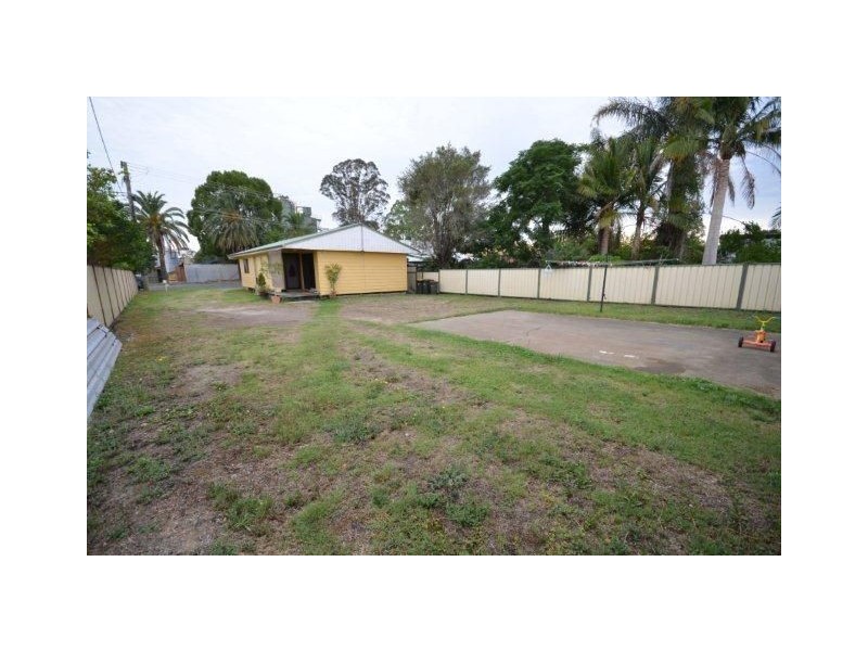 17 Wallace Street, Wauchope NSW 2446