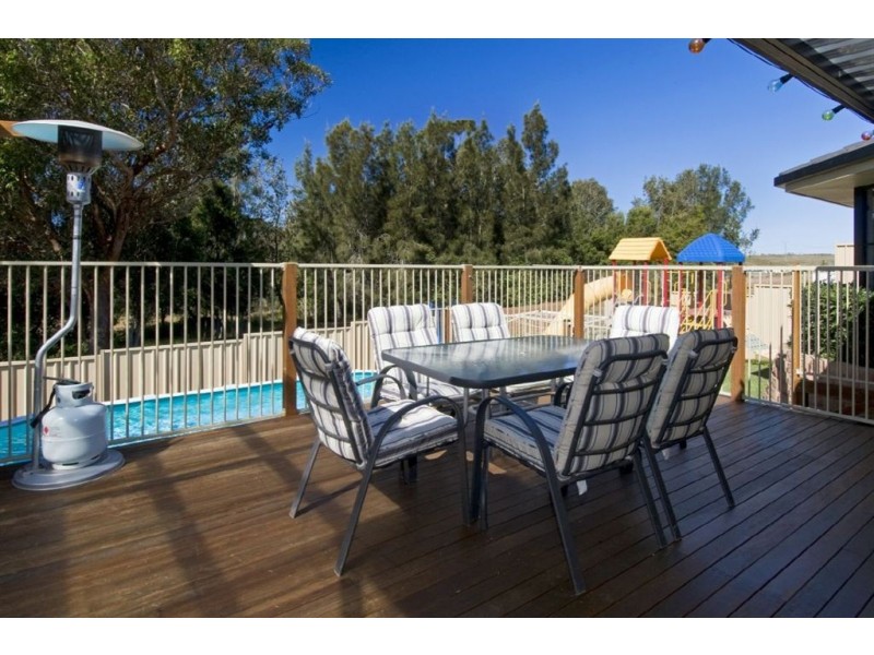 32 Bligh Place, Lake Cathie NSW 2445