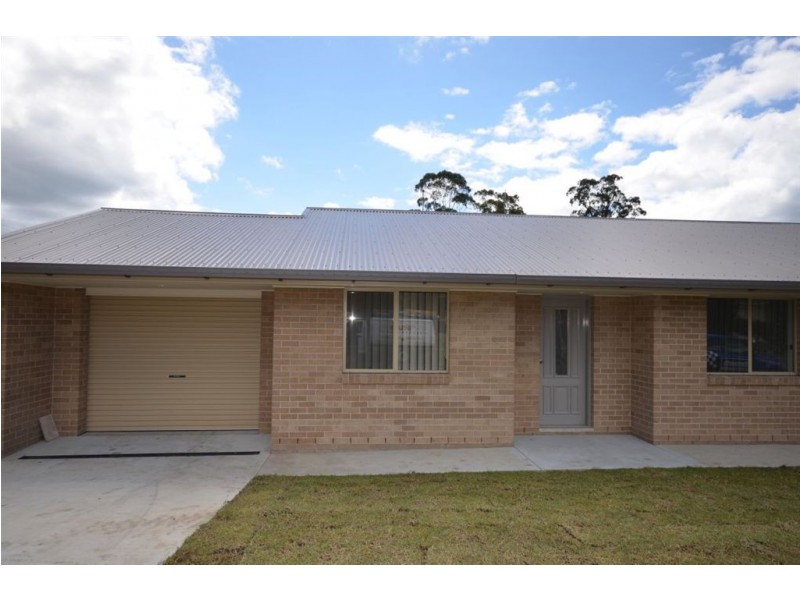 2/4 Nursery Lane, Wauchope NSW 2446