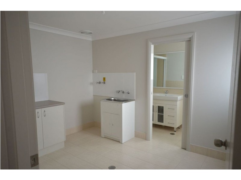 2/4 Nursery Lane, Wauchope NSW 2446