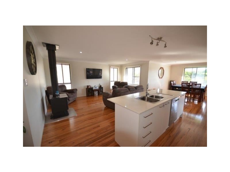 111 Riverbreeze Drive, Wauchope NSW 2446