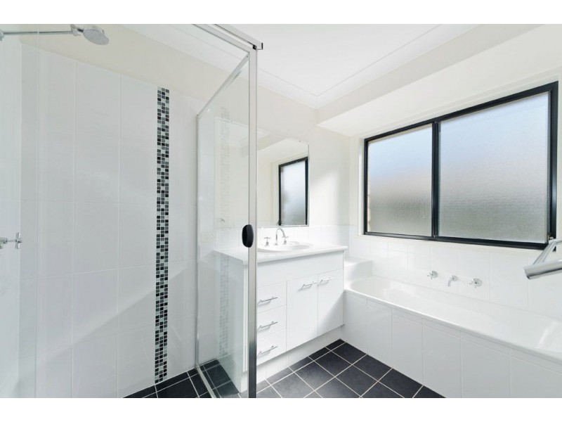 60 Riverbreeze Drive, Wauchope NSW 2446