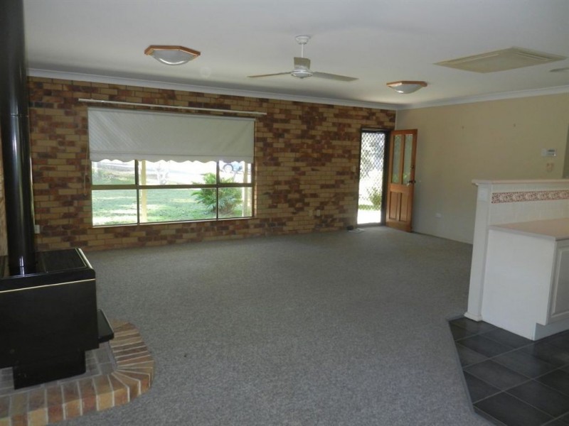 74 Inches Road, Kempsey NSW 2440