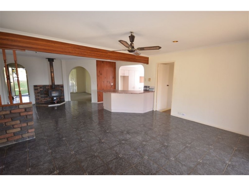 9 Marowin Place, Wauchope NSW 2446