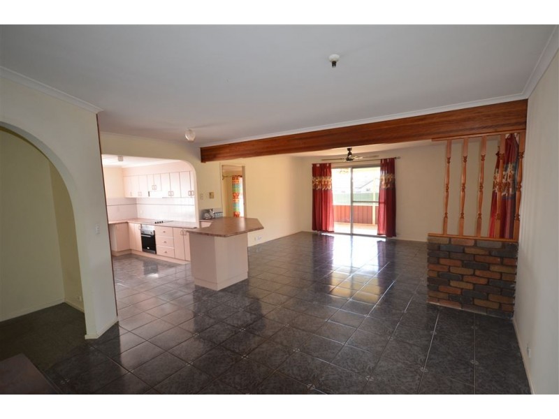 9 Marowin Place, Wauchope NSW 2446