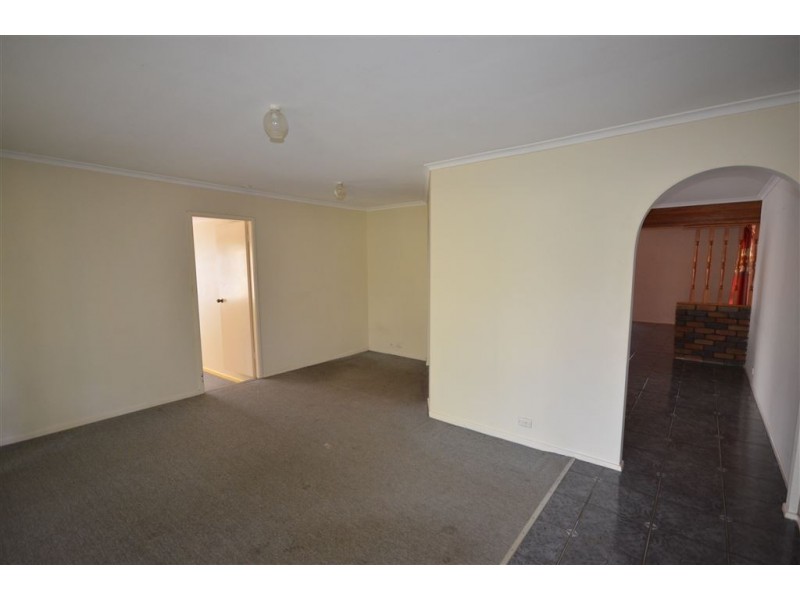 9 Marowin Place, Wauchope NSW 2446