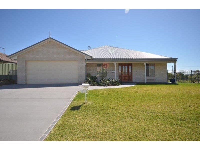 2 Jocks Place, Wauchope NSW 2446