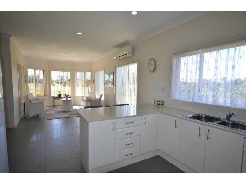 2 Jocks Place, Wauchope NSW 2446