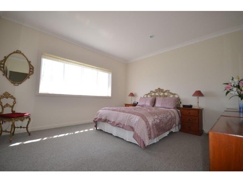 2 Jocks Place, Wauchope NSW 2446