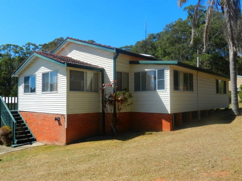 2 Fern Valley Parade, Port Macquarie NSW 2444