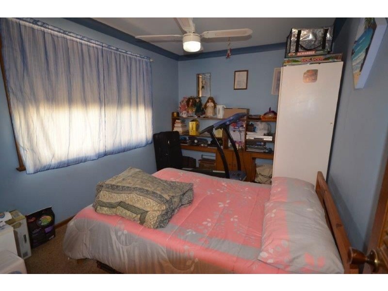 8 Azalea Ave, Wauchope NSW 2446