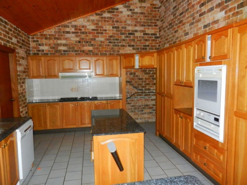 233 John Oxley Drive, Port Macquarie NSW 2444