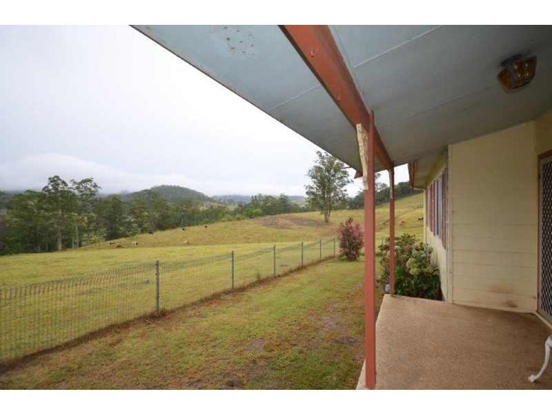 602 Littles Loop Road, Rollands Plains NSW 2441