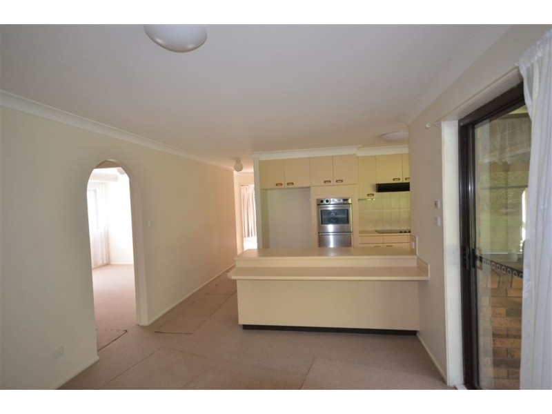 4 Woodland Grove, Wauchope NSW 2446