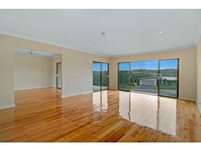 2 Lakeview Way, Tallwoods Village NSW 2430