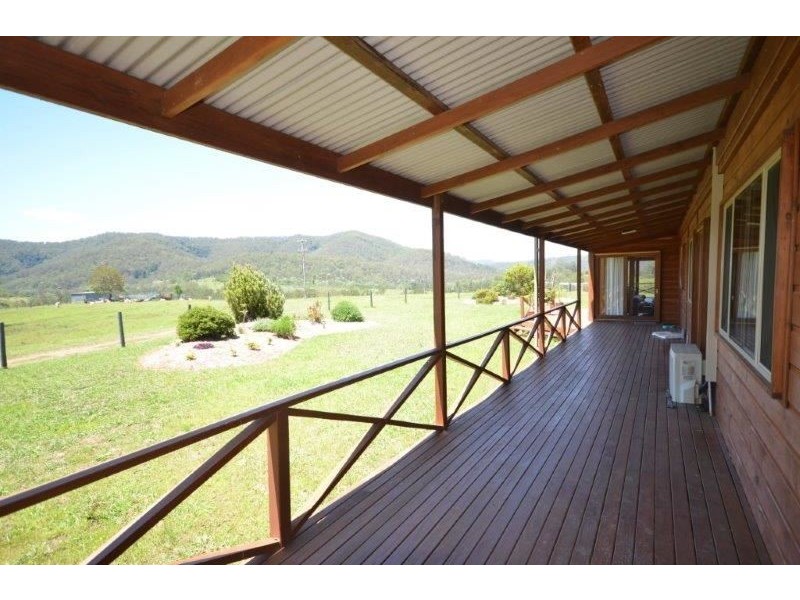 5816 Oxley Hwy, Ellenborough NSW 2446