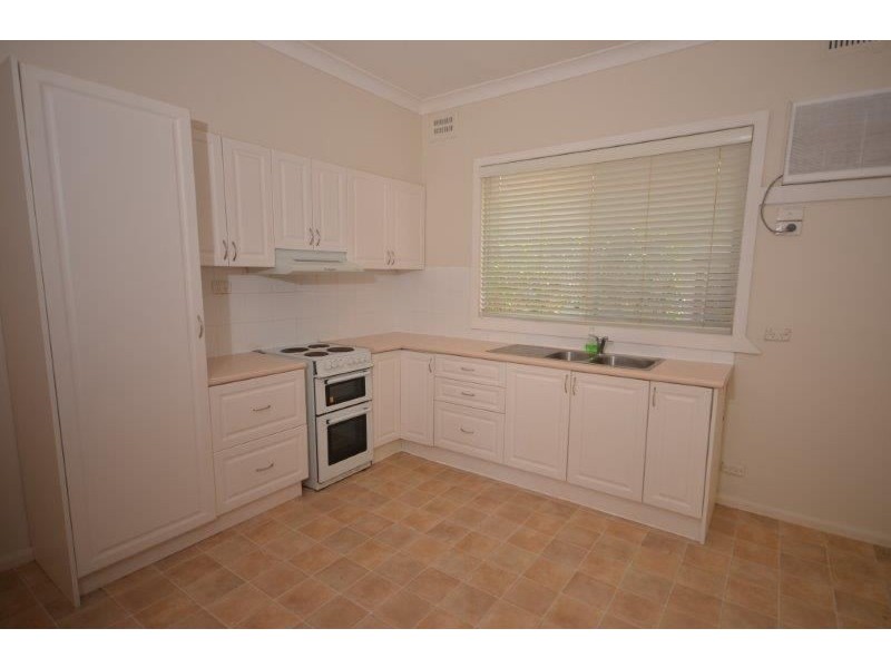 2 Nelson Street, Wauchope NSW 2446