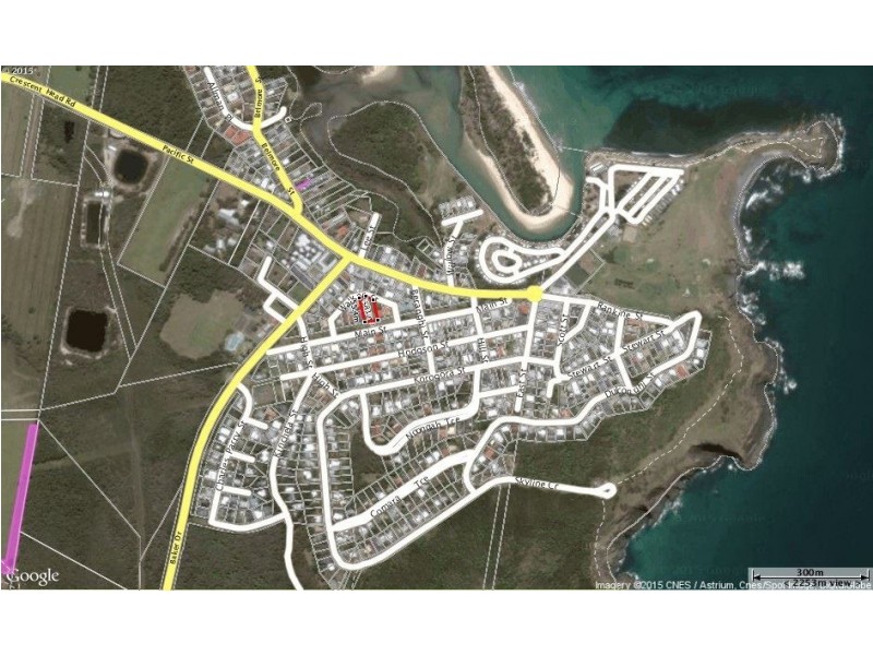 7 Main Street, Crescent Head NSW 2440