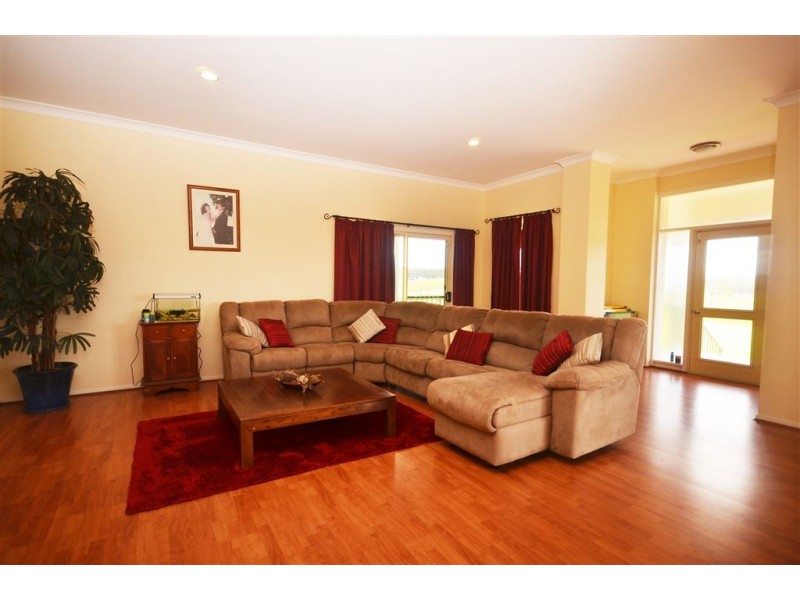 130 Apanie Road, Lake Innes NSW 2446