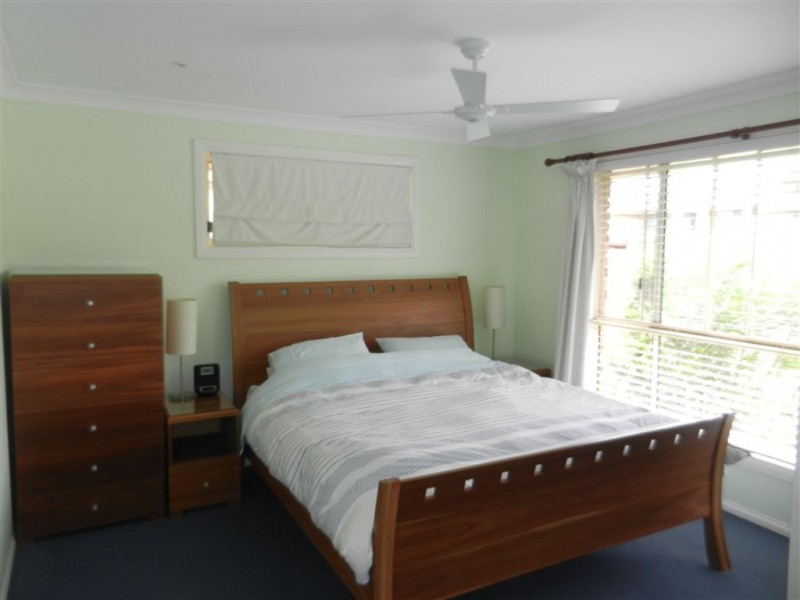 20 Abel Tasman Drive, Lake Cathie NSW 2445