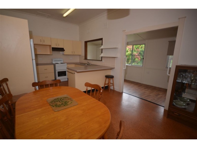 33 Bain Street, Wauchope NSW 2446