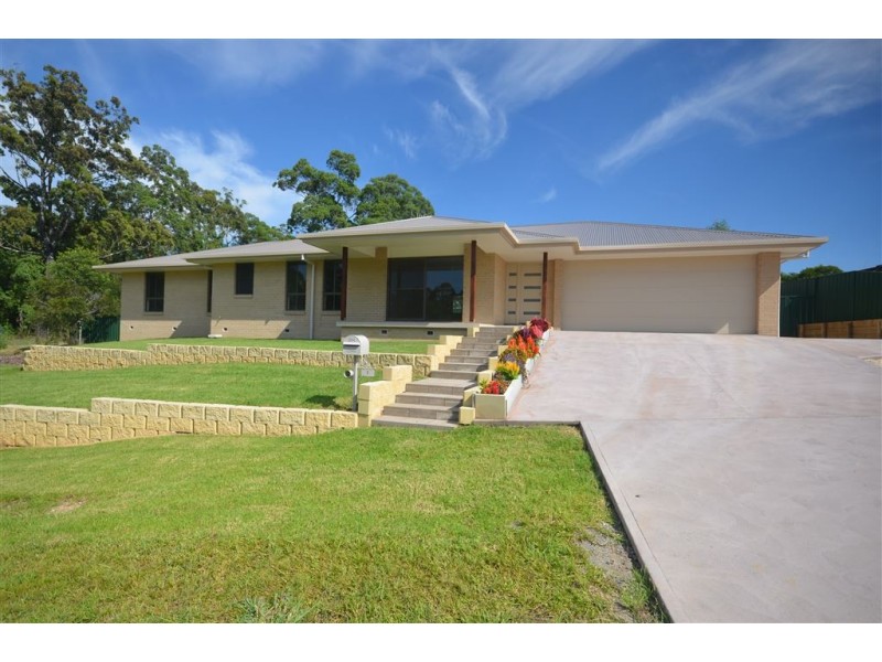 1 Riverbreeze Drive, Wauchope NSW 2446