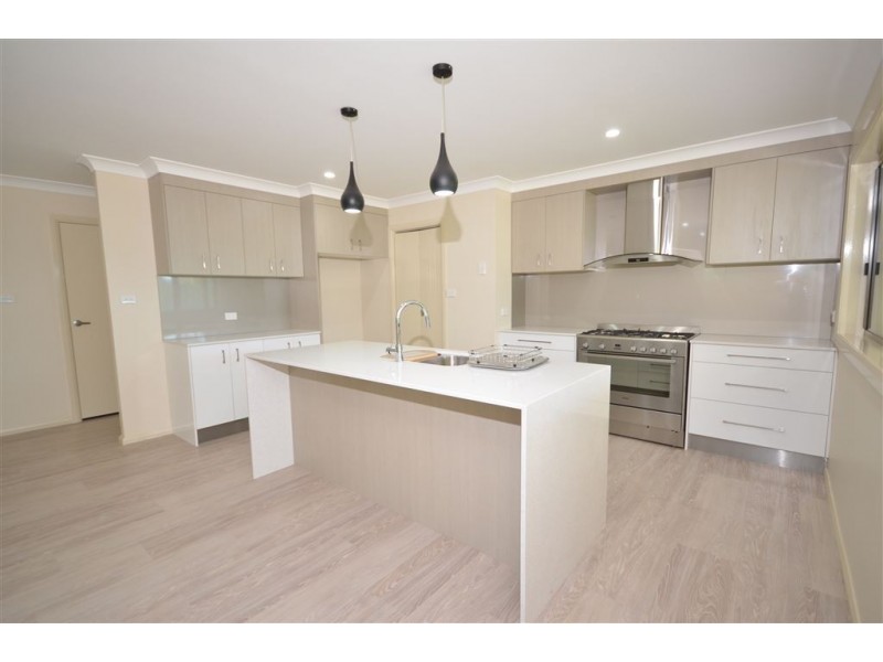 1 Riverbreeze Drive, Wauchope NSW 2446