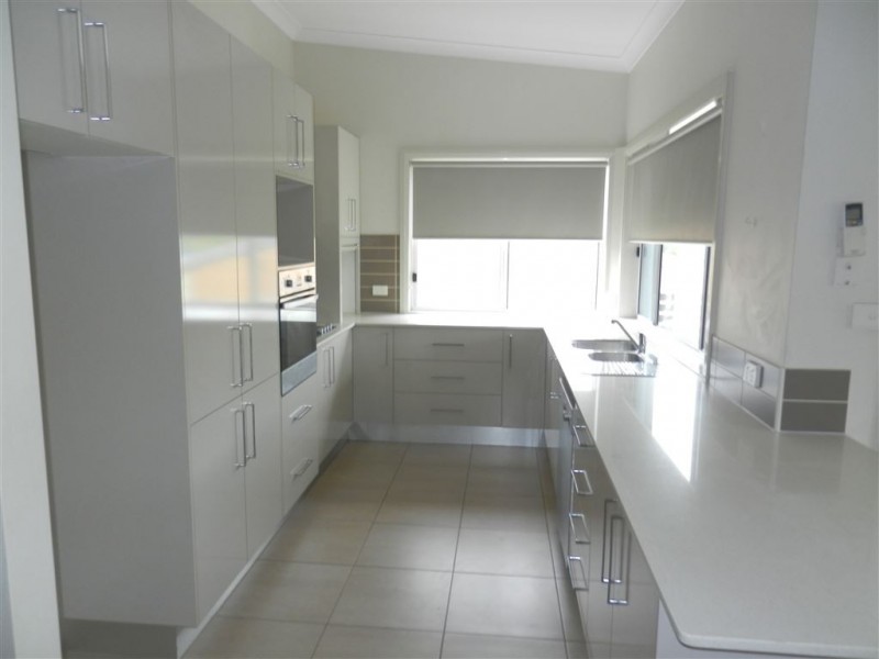 1/23 Fiona Crescent, Lake Cathie NSW 2445