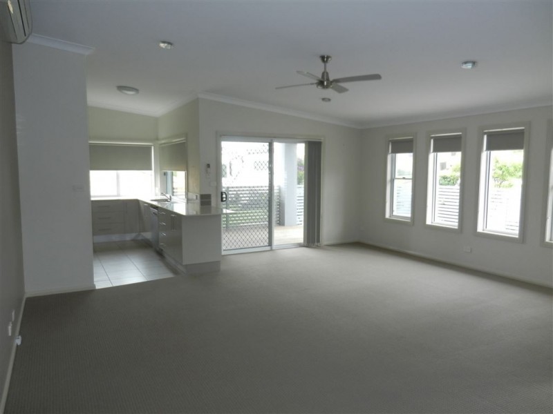 1/23 Fiona Crescent, Lake Cathie NSW 2445