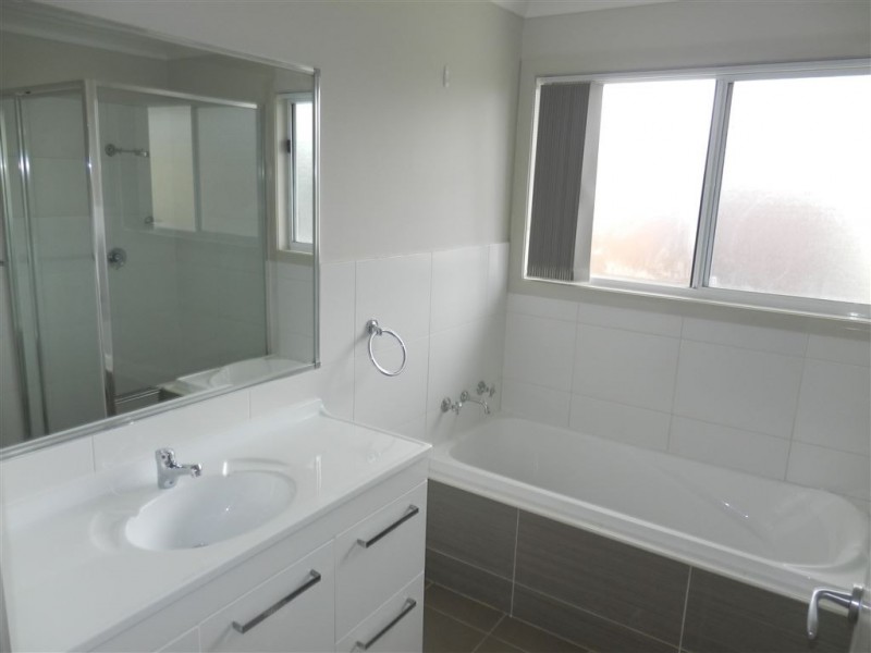 1/23 Fiona Crescent, Lake Cathie NSW 2445